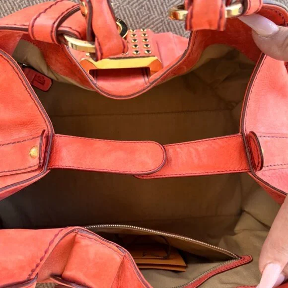 GORGEOUS Authentic Tod's Nubuck Leather Studded Shoulder Bag - Italian Designer - Picture 7 of 11